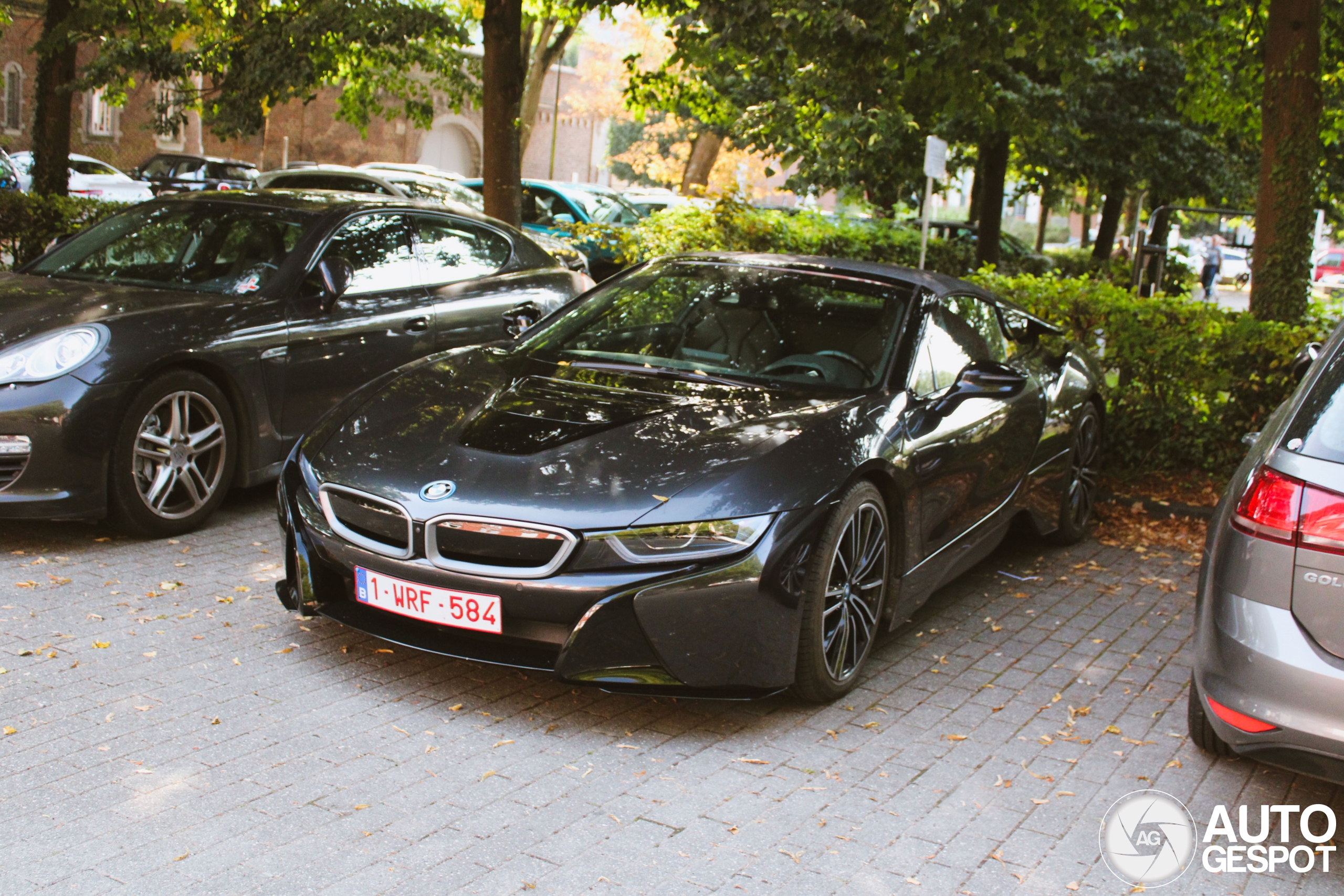 BMW i8 Roadster