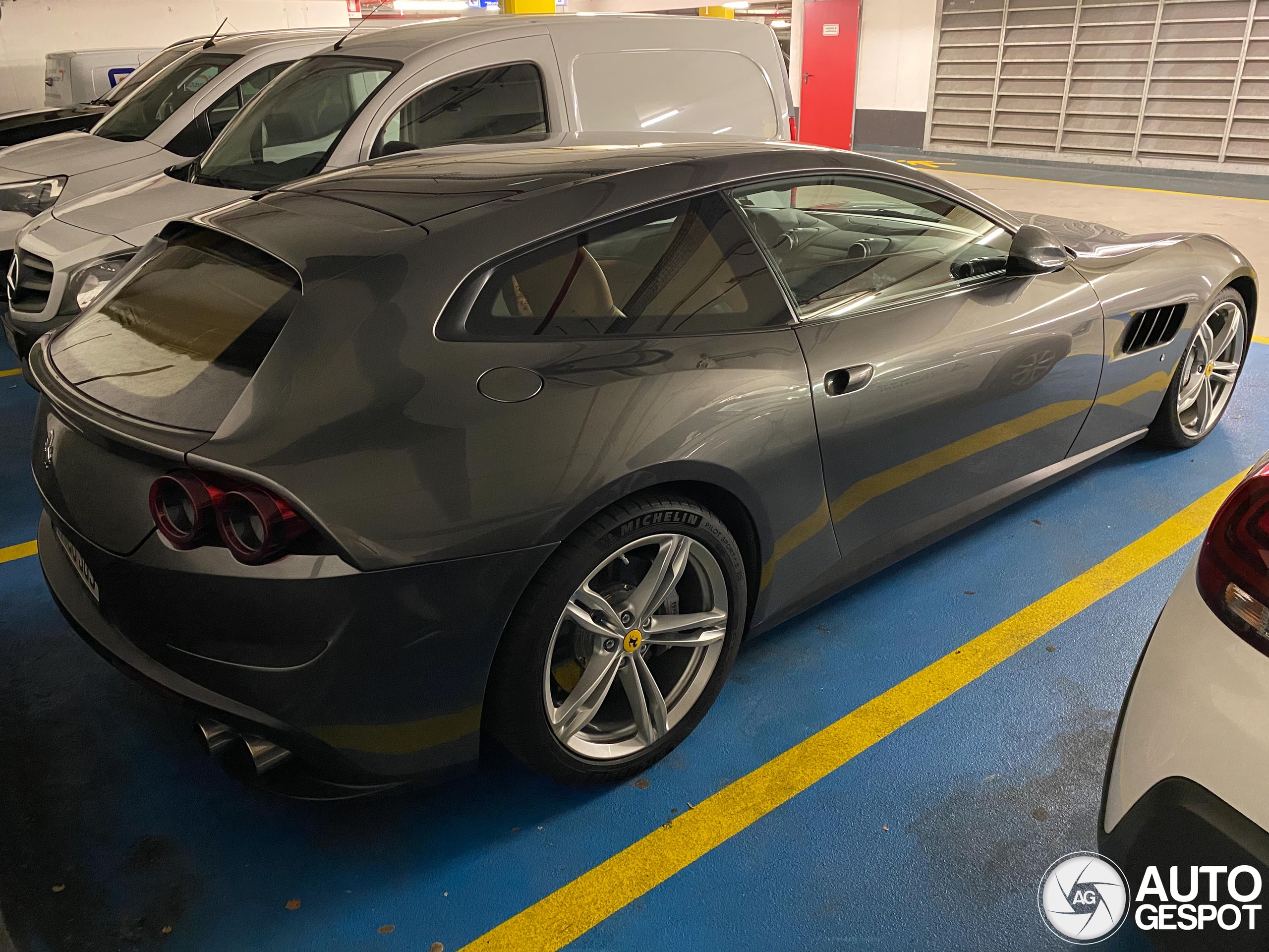 Ferrari GTC4Lusso