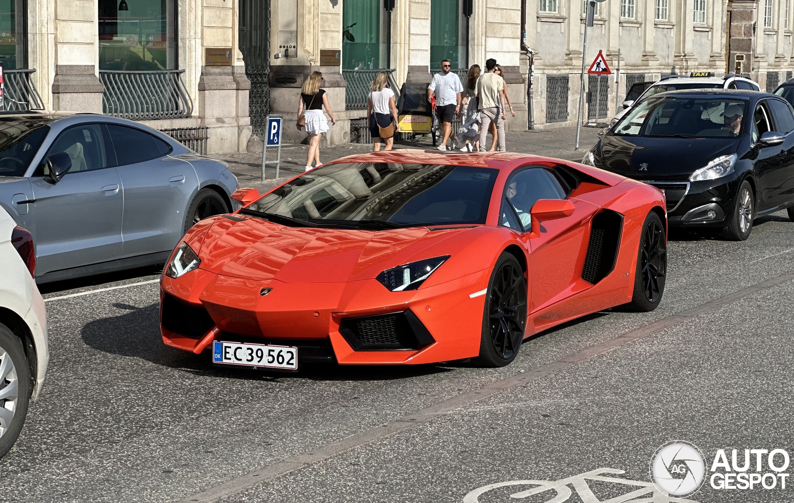 Lamborghini Aventador LP700-4