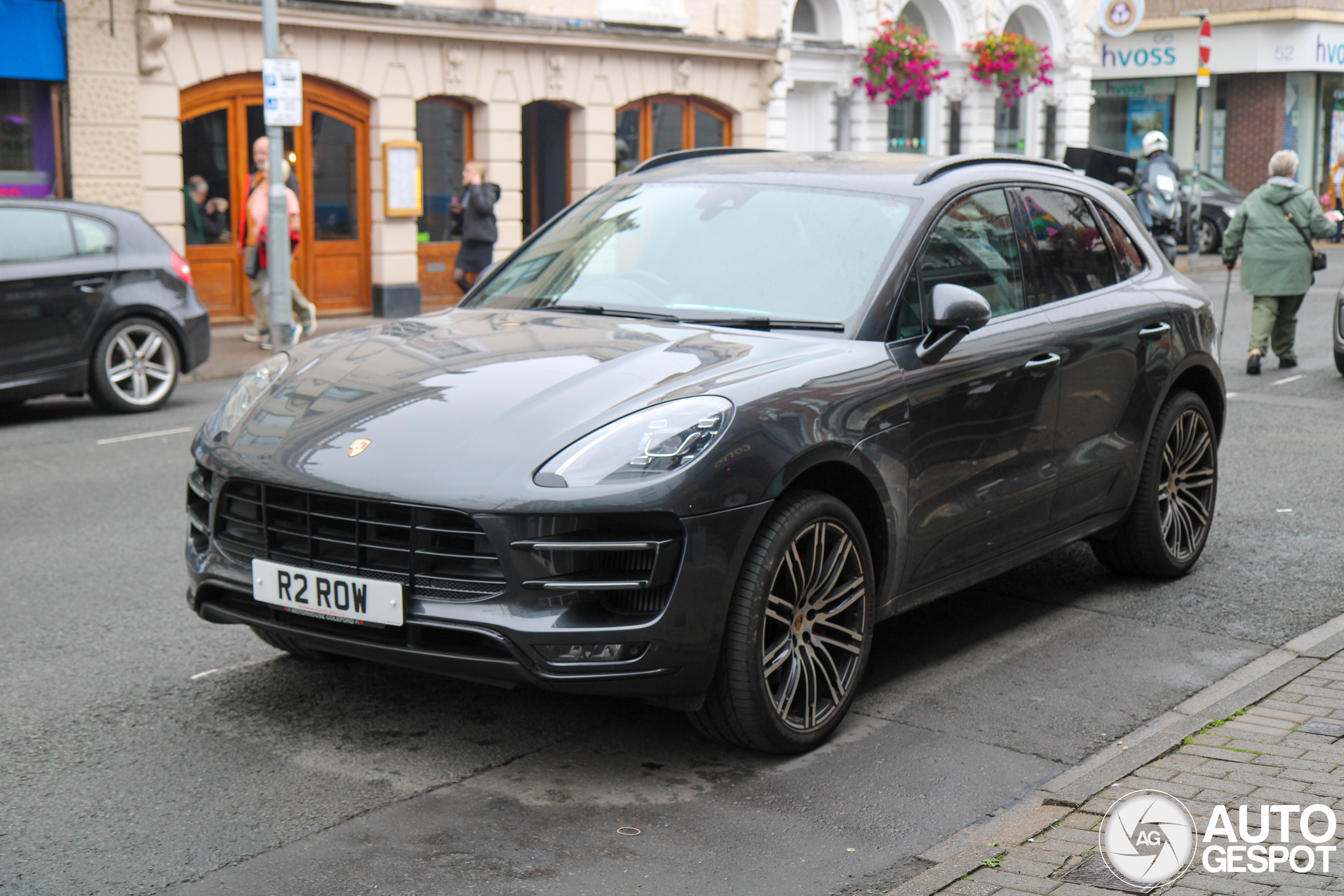 Porsche 95B Macan Turbo