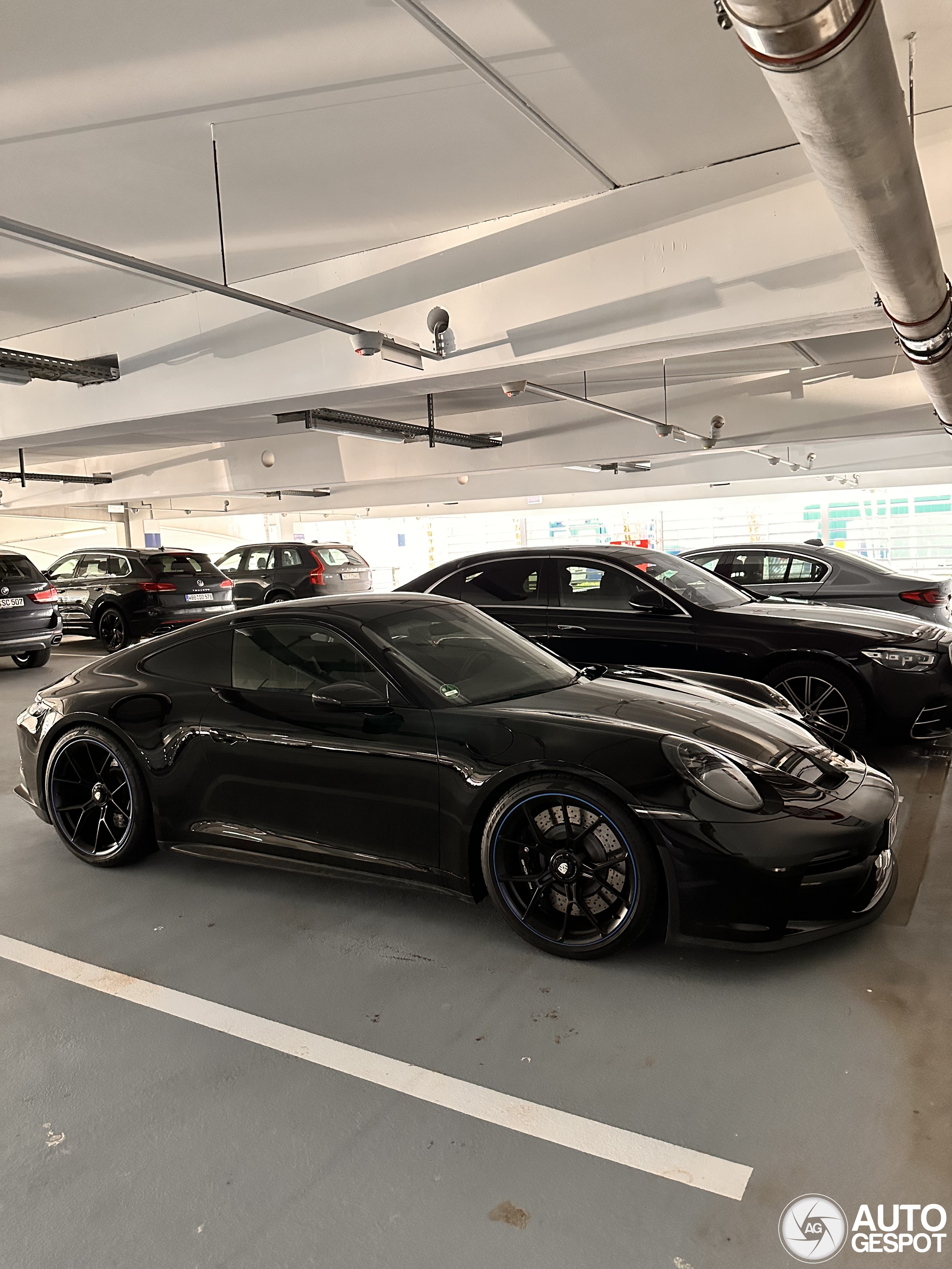 Porsche 992 GT3 Touring