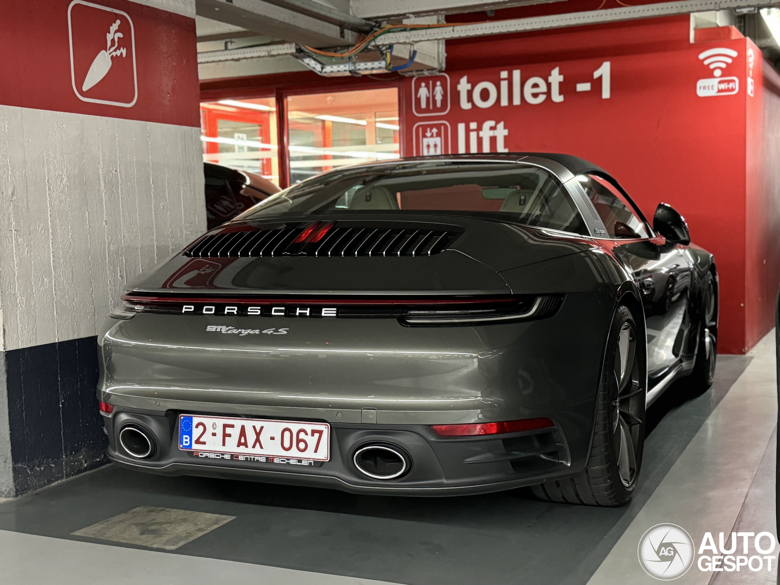 Porsche 992 Targa 4S