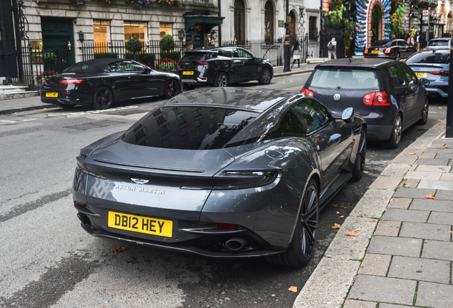 Aston Martin DB12