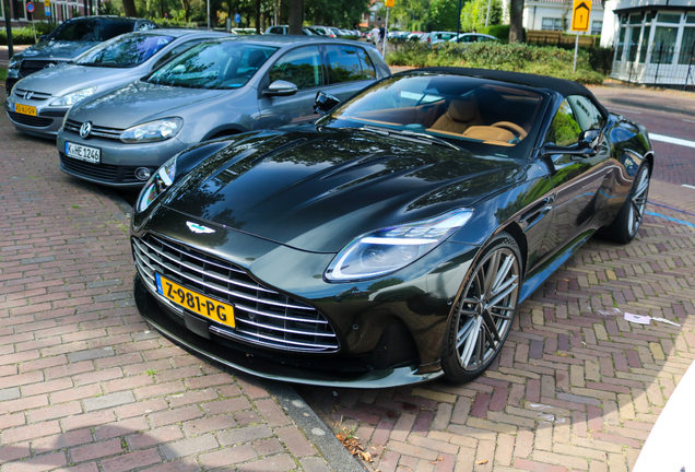 Aston Martin DB12 Volante