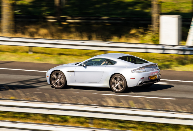 Aston Martin V8 Vantage N400