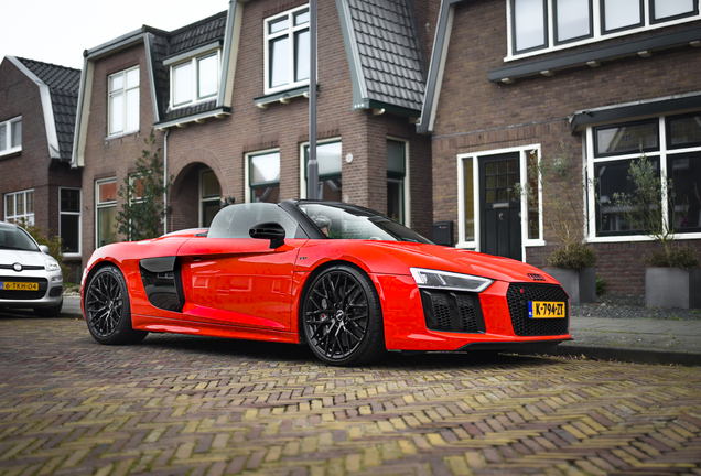 Audi R8 V10 Spyder 2016