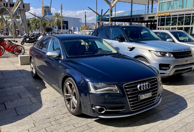 Audi S8 D4