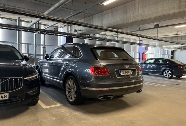 Bentley Bentayga Hybrid