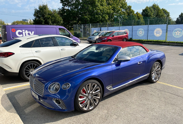 Bentley Continental GTC 2019 Mulliner