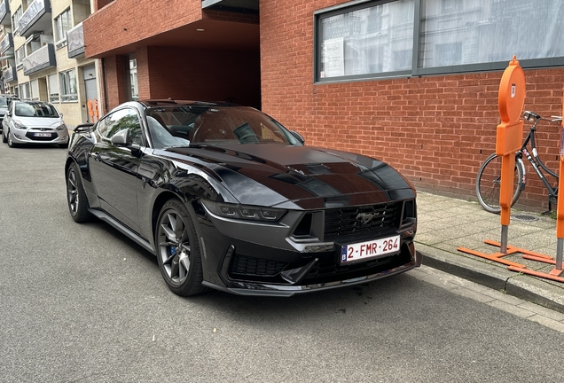 Ford Mustang Dark Horse 2024