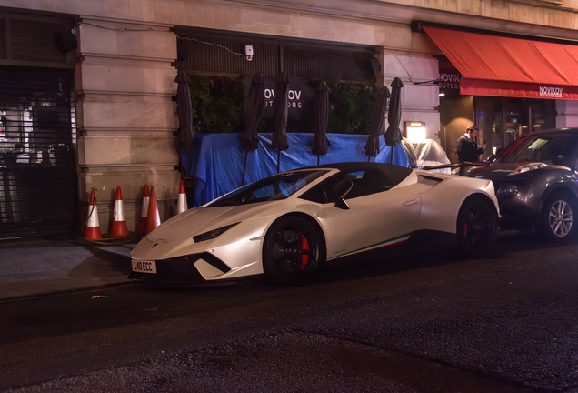 Lamborghini Huracán LP640-4 Performante Spyder