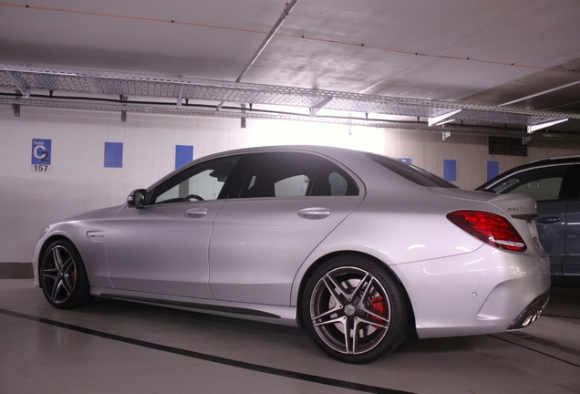 Mercedes-AMG C 63 S W205