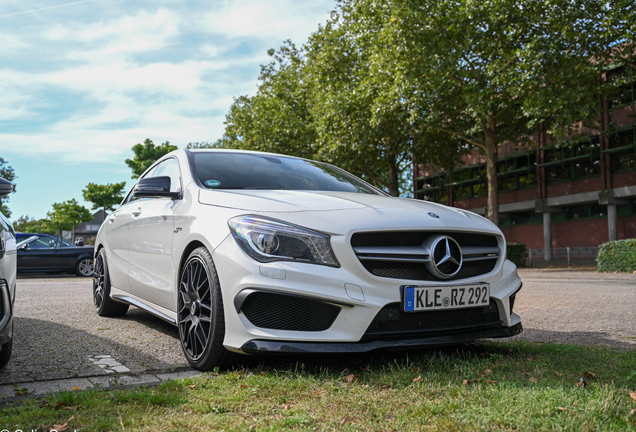 Mercedes-Benz CLA 45 AMG C117