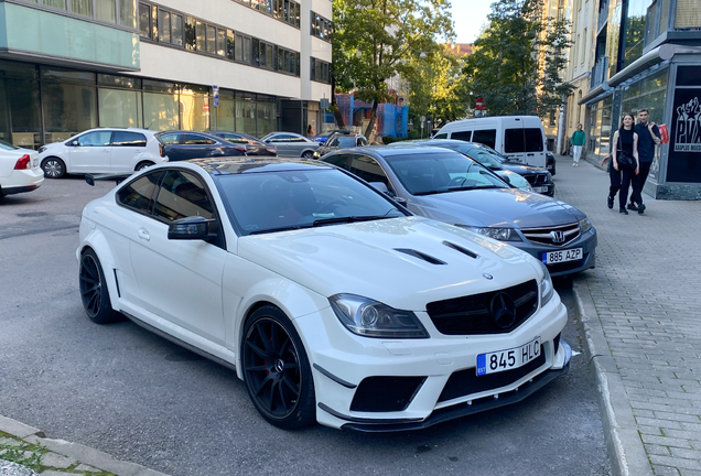 Mercedes-Benz C 63 AMG Coupé