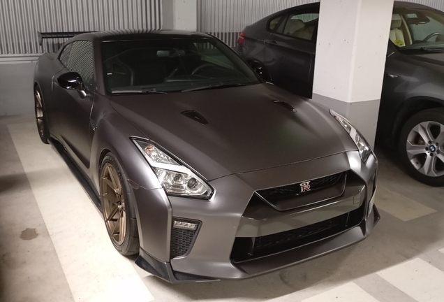 Nissan GT-R 2011