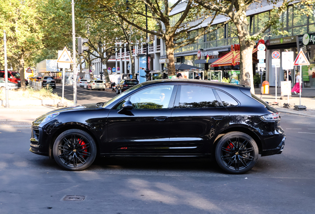 Porsche 95B Macan GTS MkIII