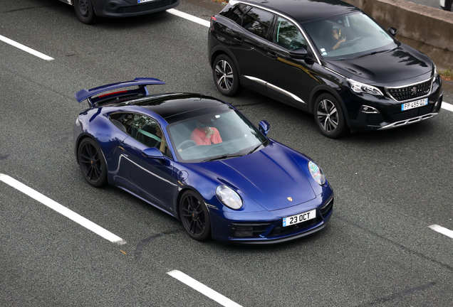 Porsche 992 Carrera GTS