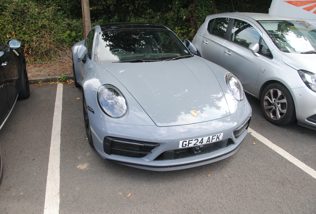 Porsche 992 Carrera GTS