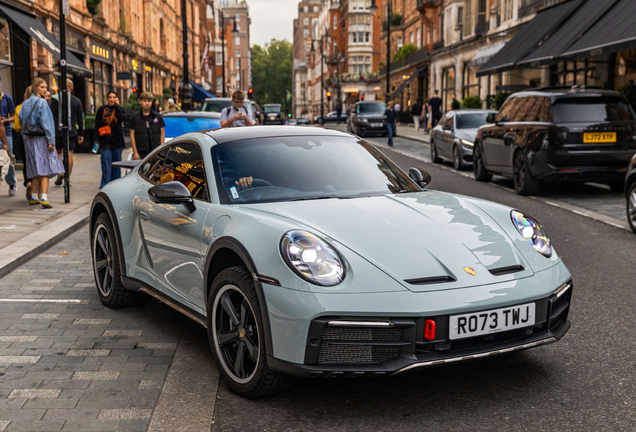 Porsche 992 Dakar