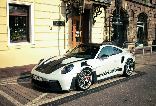 Porsche 992 GT3 RS Weissach Package