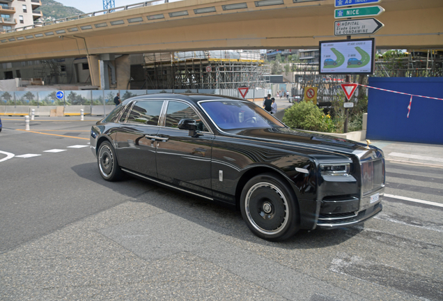 Rolls-Royce Phantom VIII EWB Series II