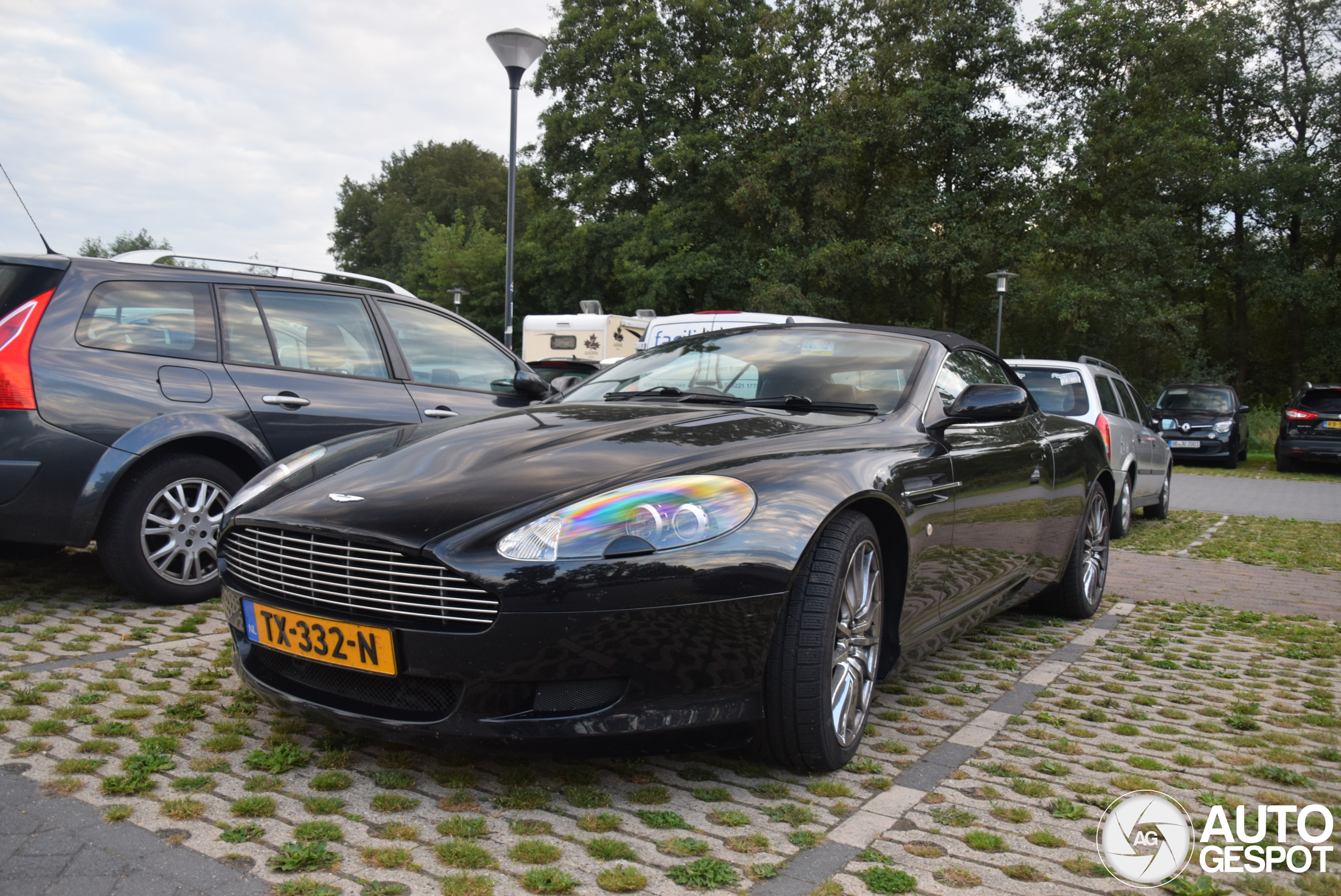 Aston Martin DB9 Volante