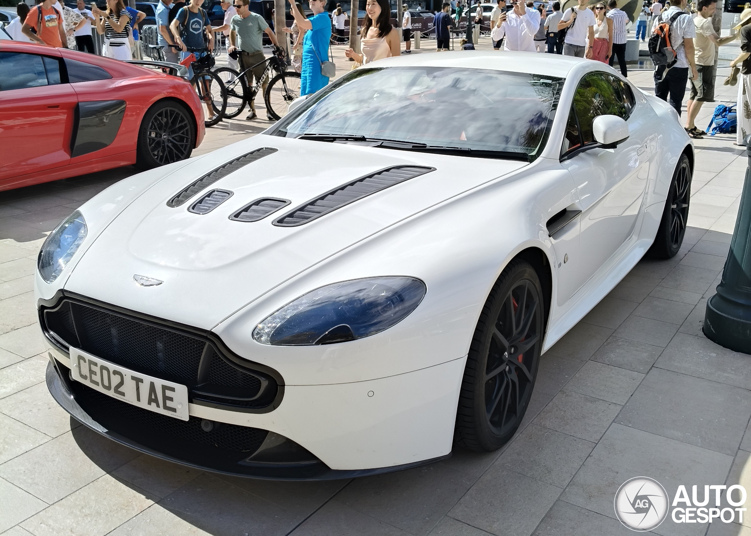 Aston Martin V12 Vantage S