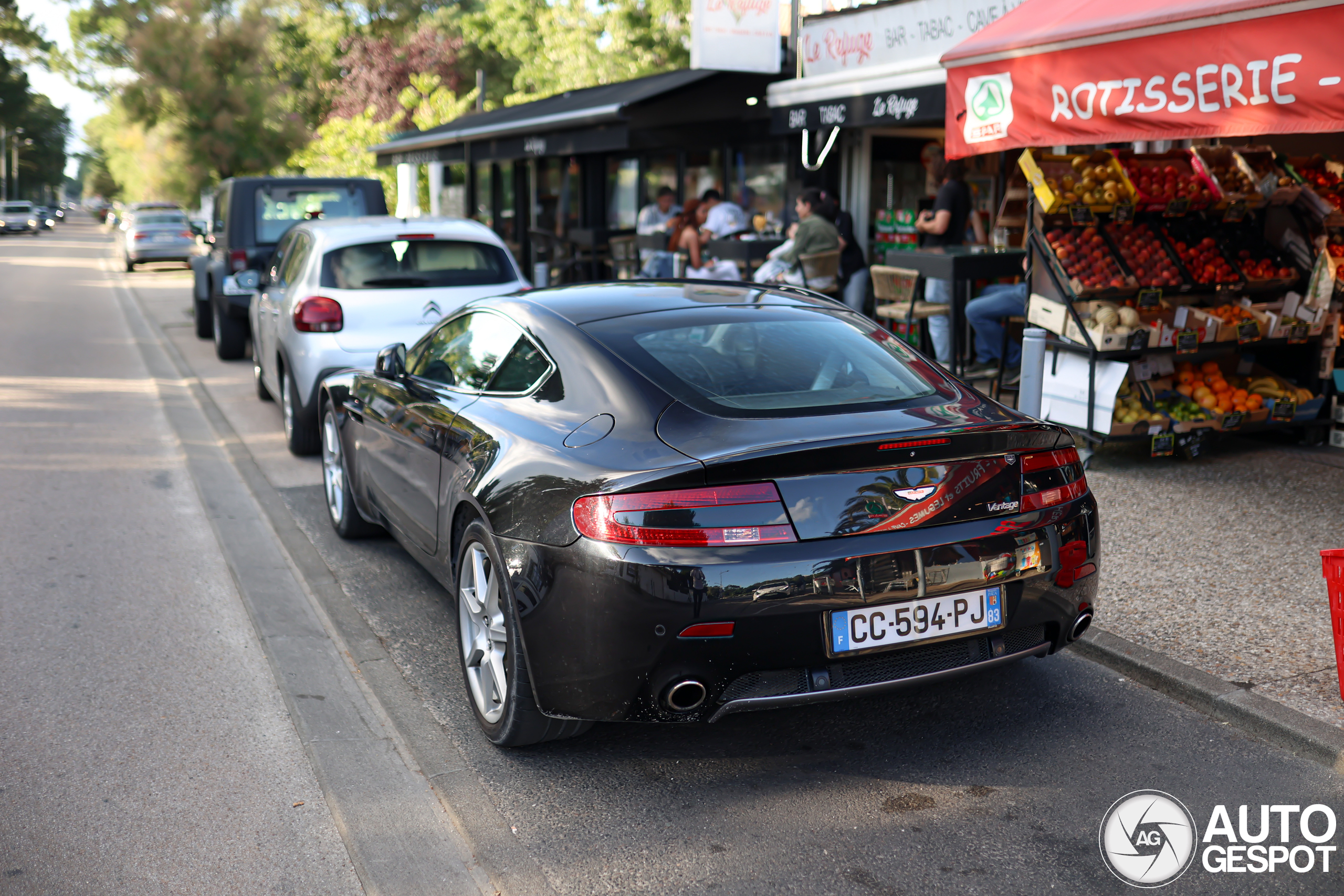 Aston Martin V8 Vantage