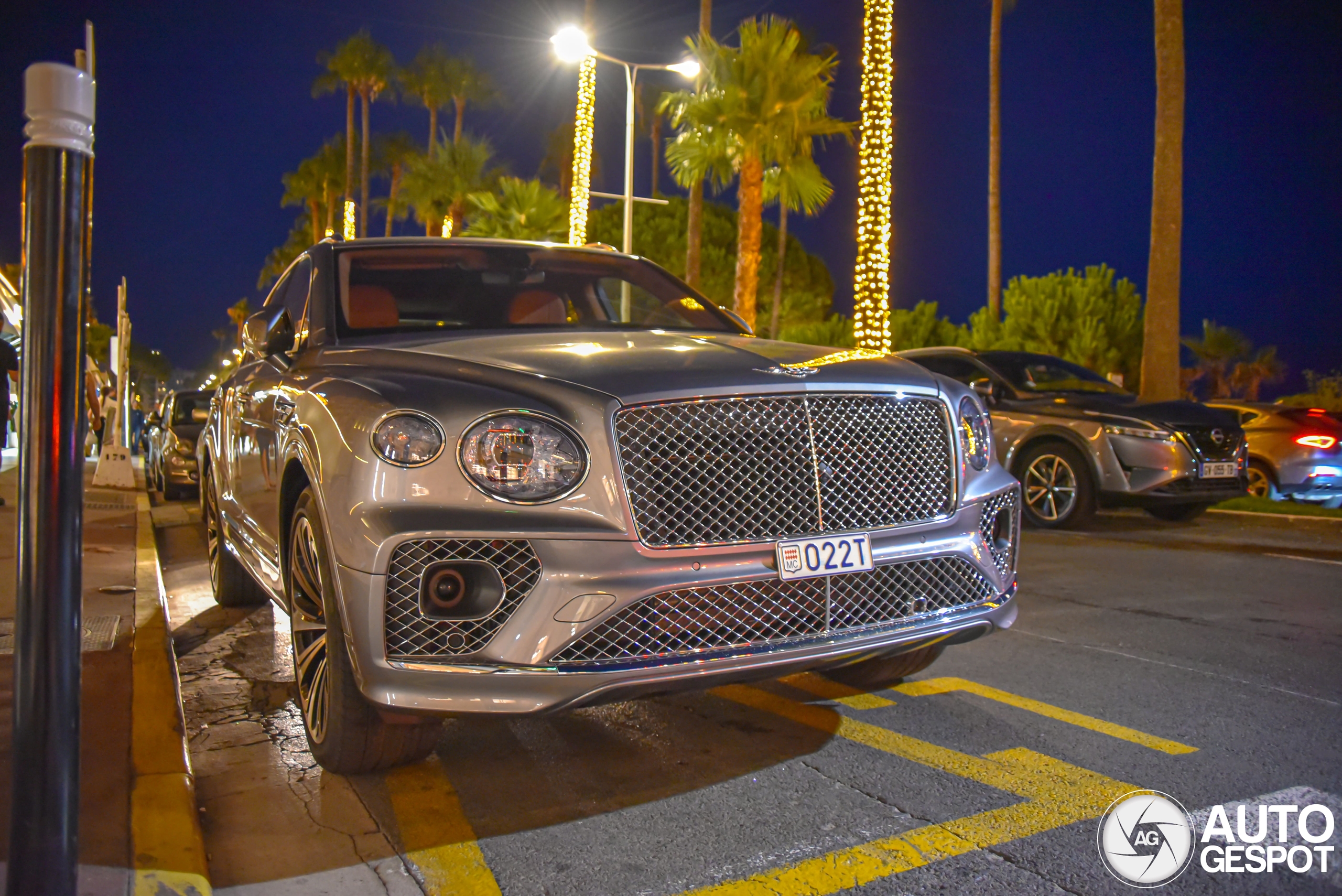 Bentley Bentayga Hybrid 2021