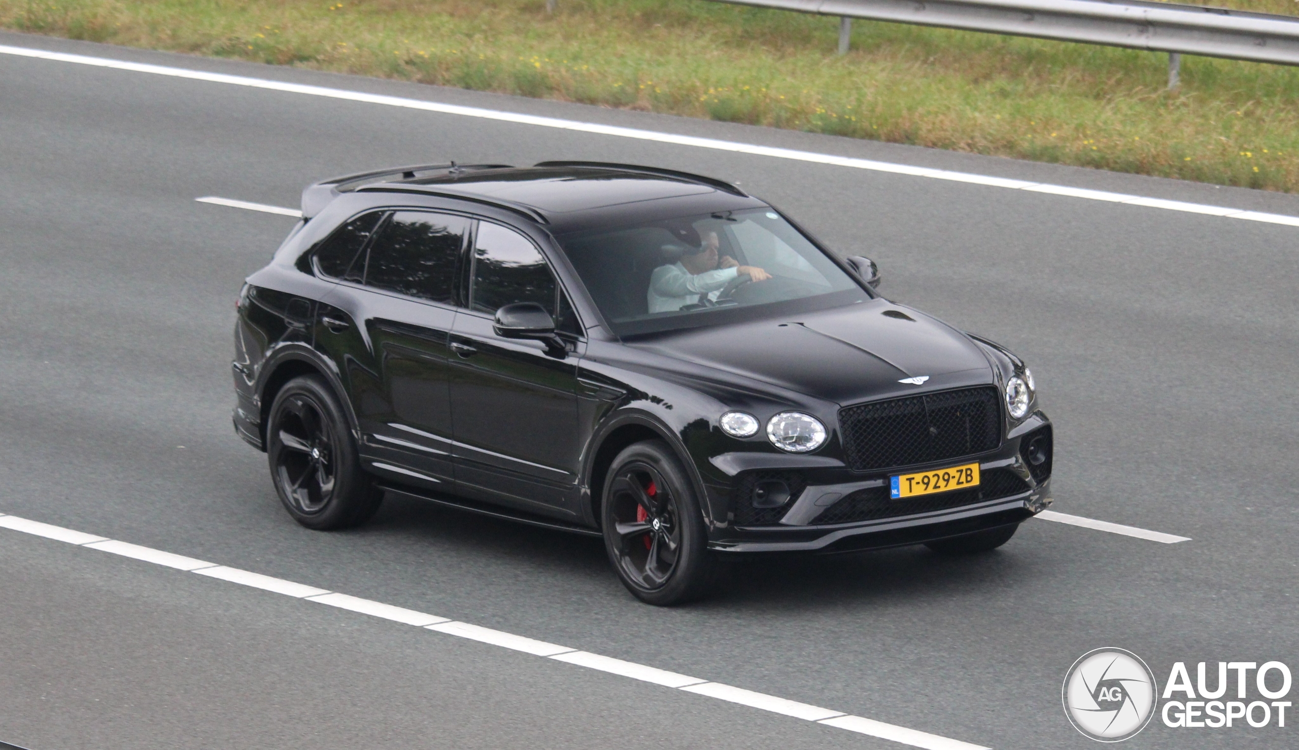 Bentley Bentayga V8 S 2022