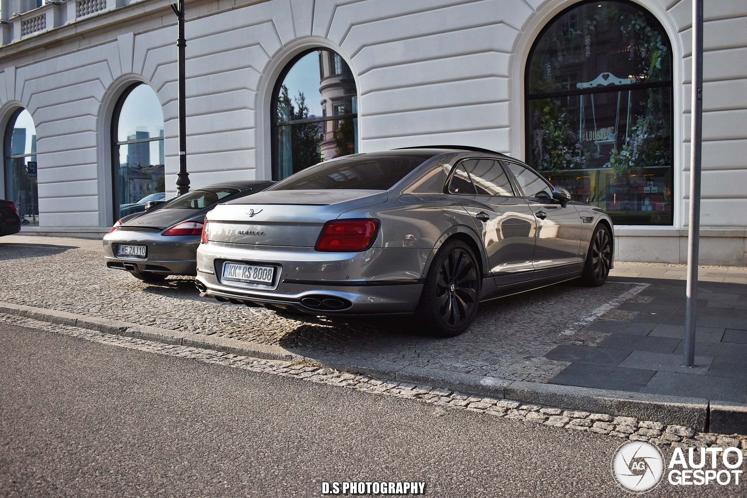 Bentley Flying Spur V8 2021