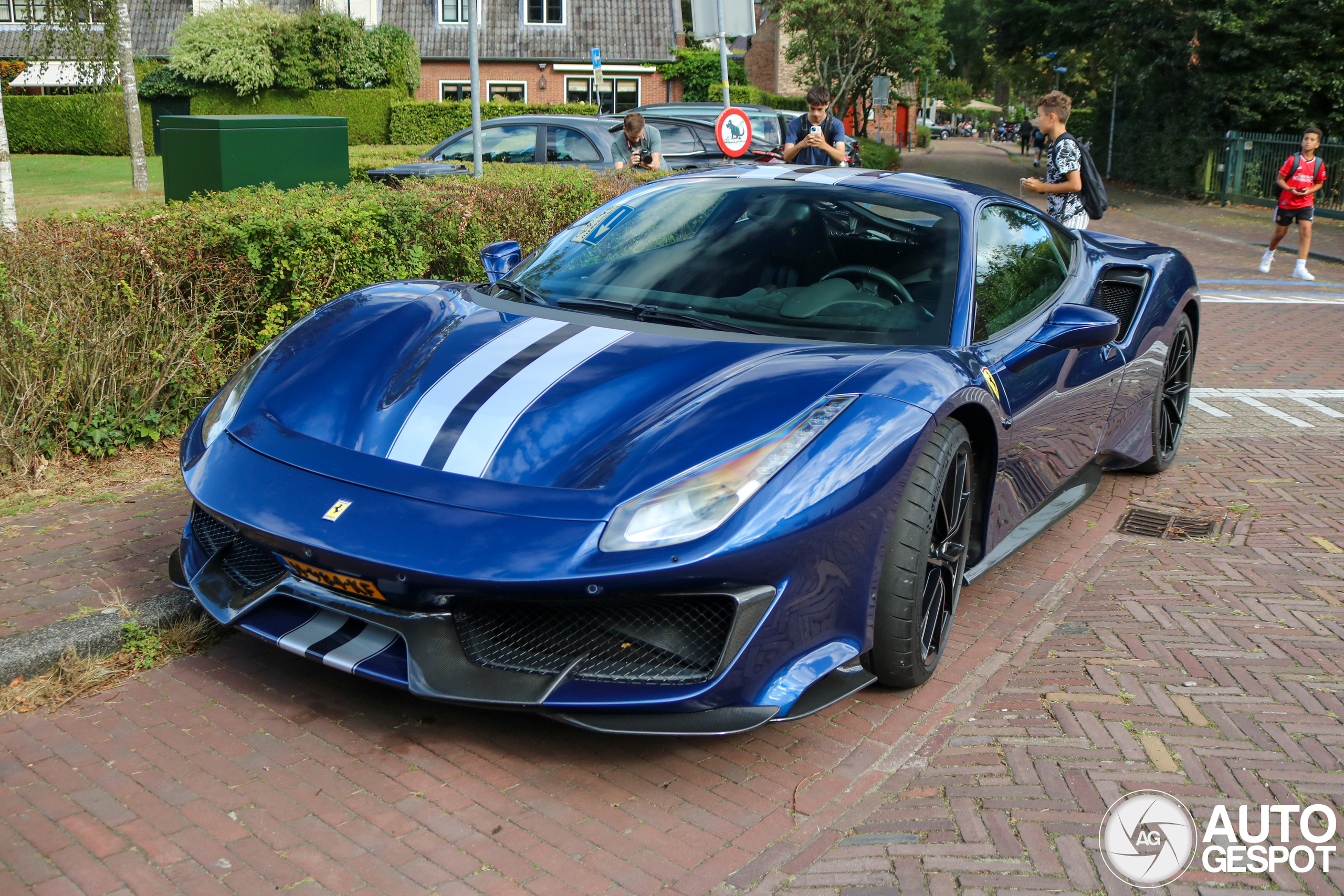 Ferrari 488 Pista