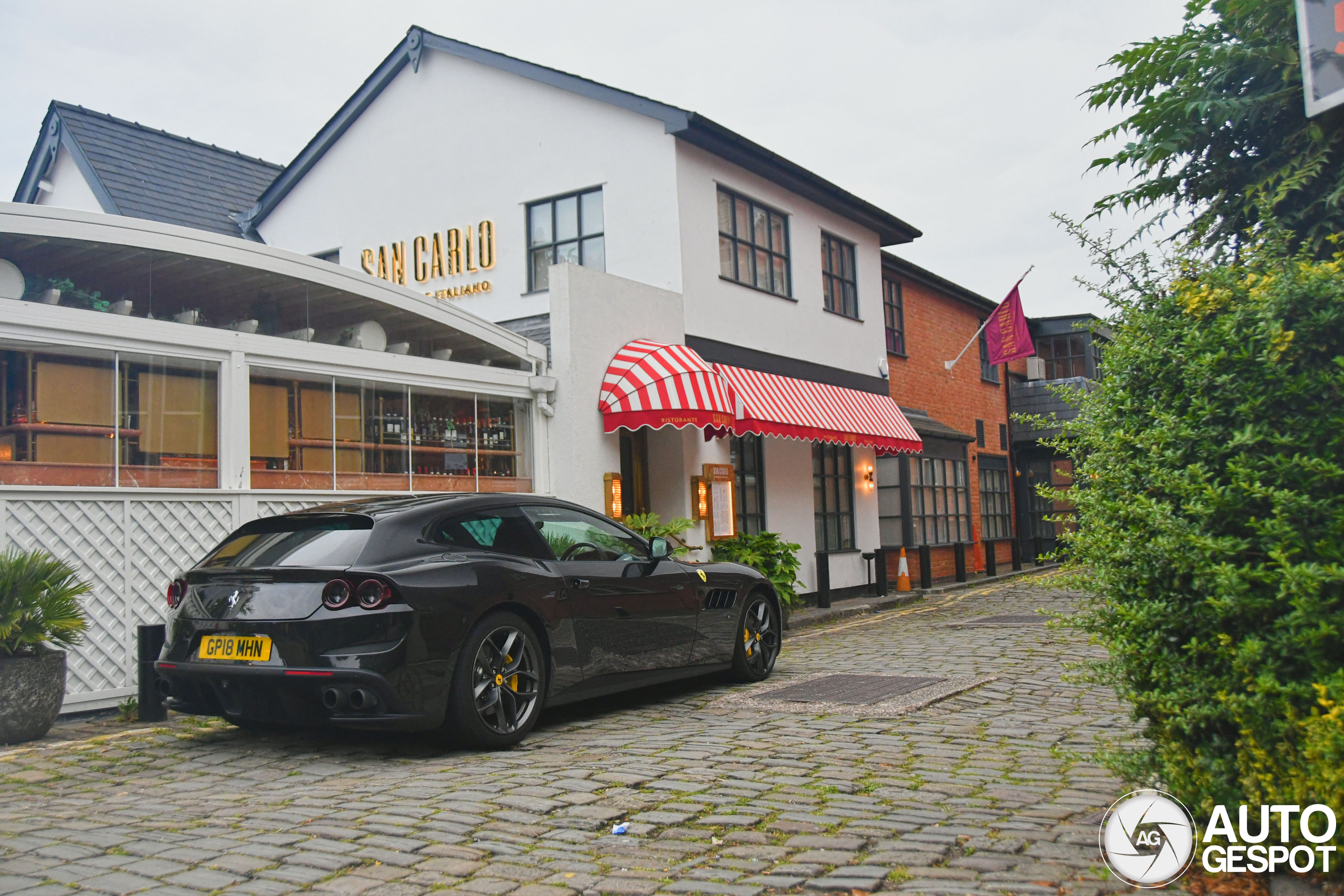 Ferrari GTC4Lusso T