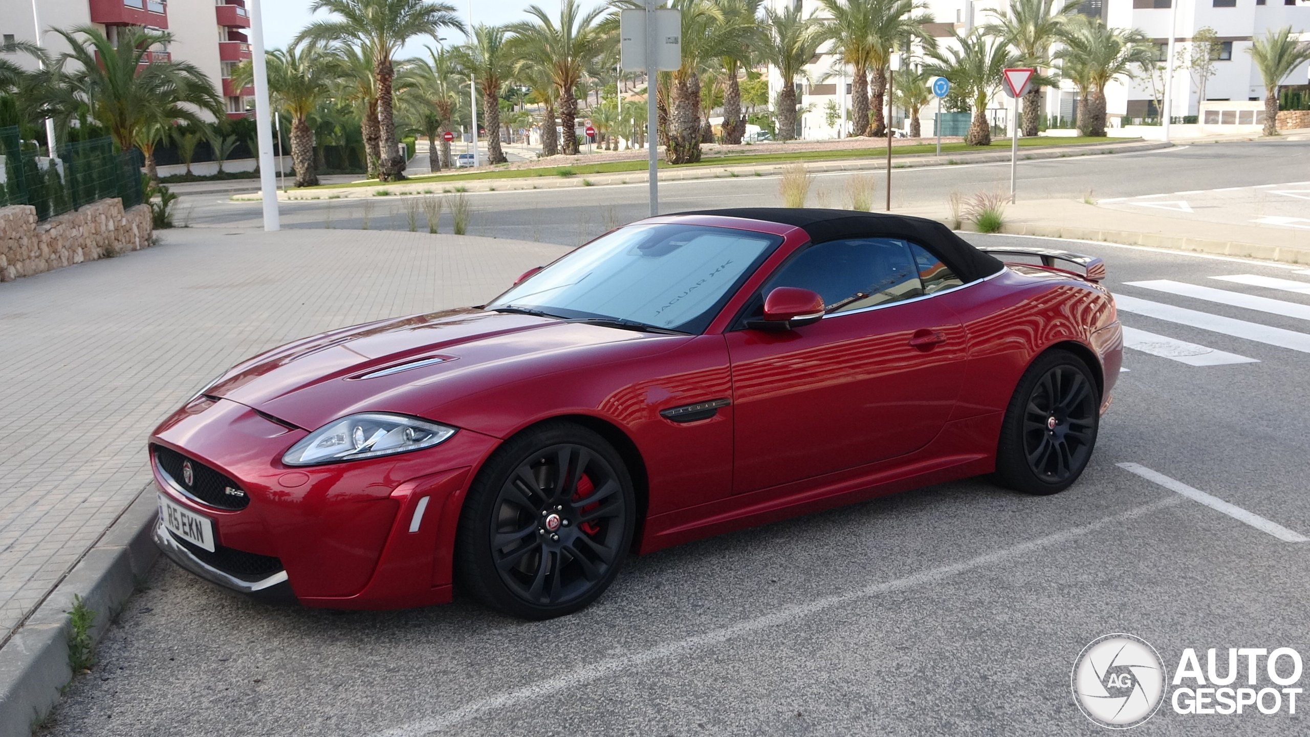 Jaguar XKR-S Convertible 2012