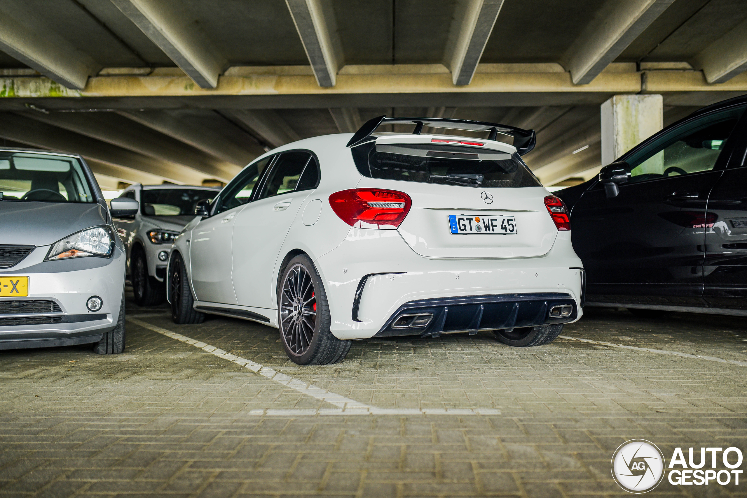 Mercedes-AMG A 45 W176 2015