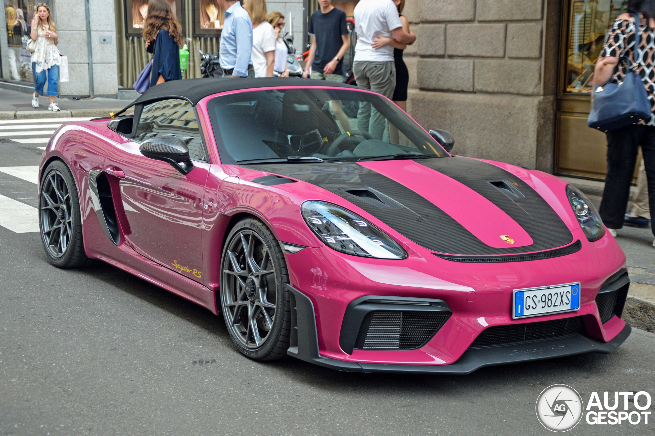 Porsche 718 Spyder RS Weissach Package