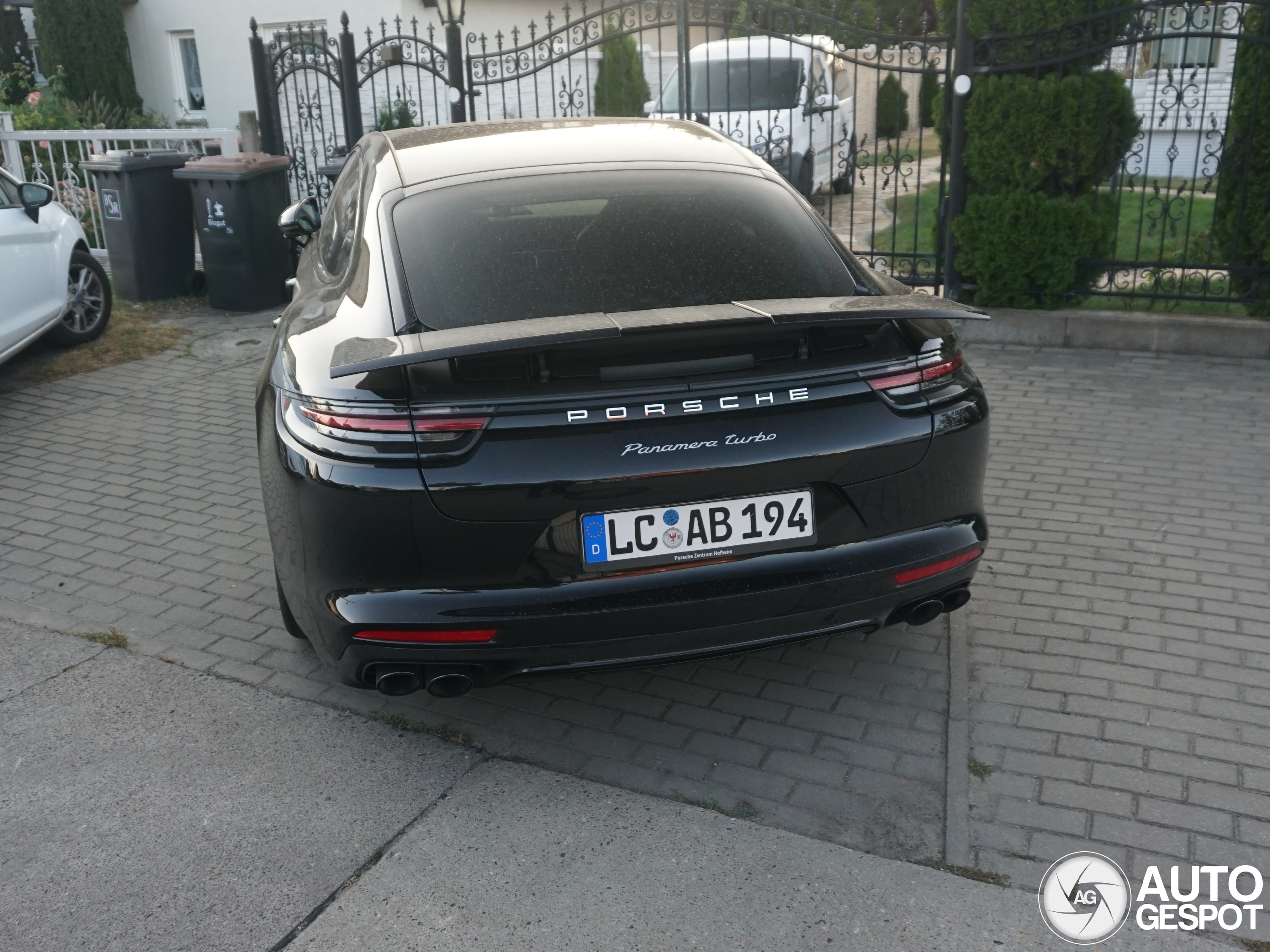 Porsche 971 Panamera Turbo