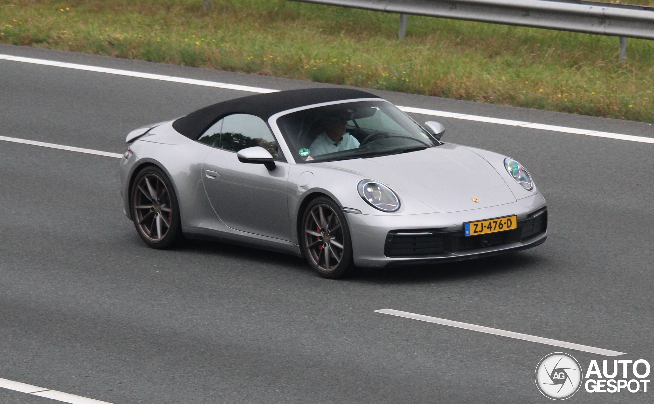 Porsche 992 Carrera 4S Cabriolet