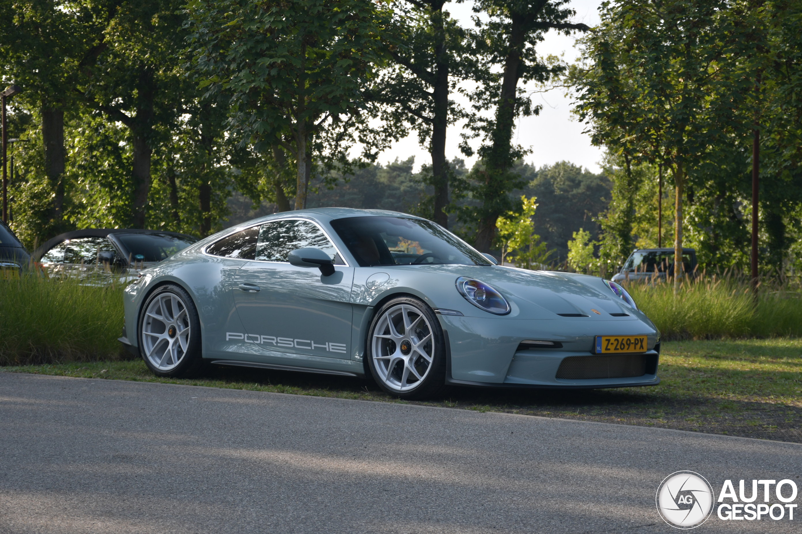 Porsche 992 S/T