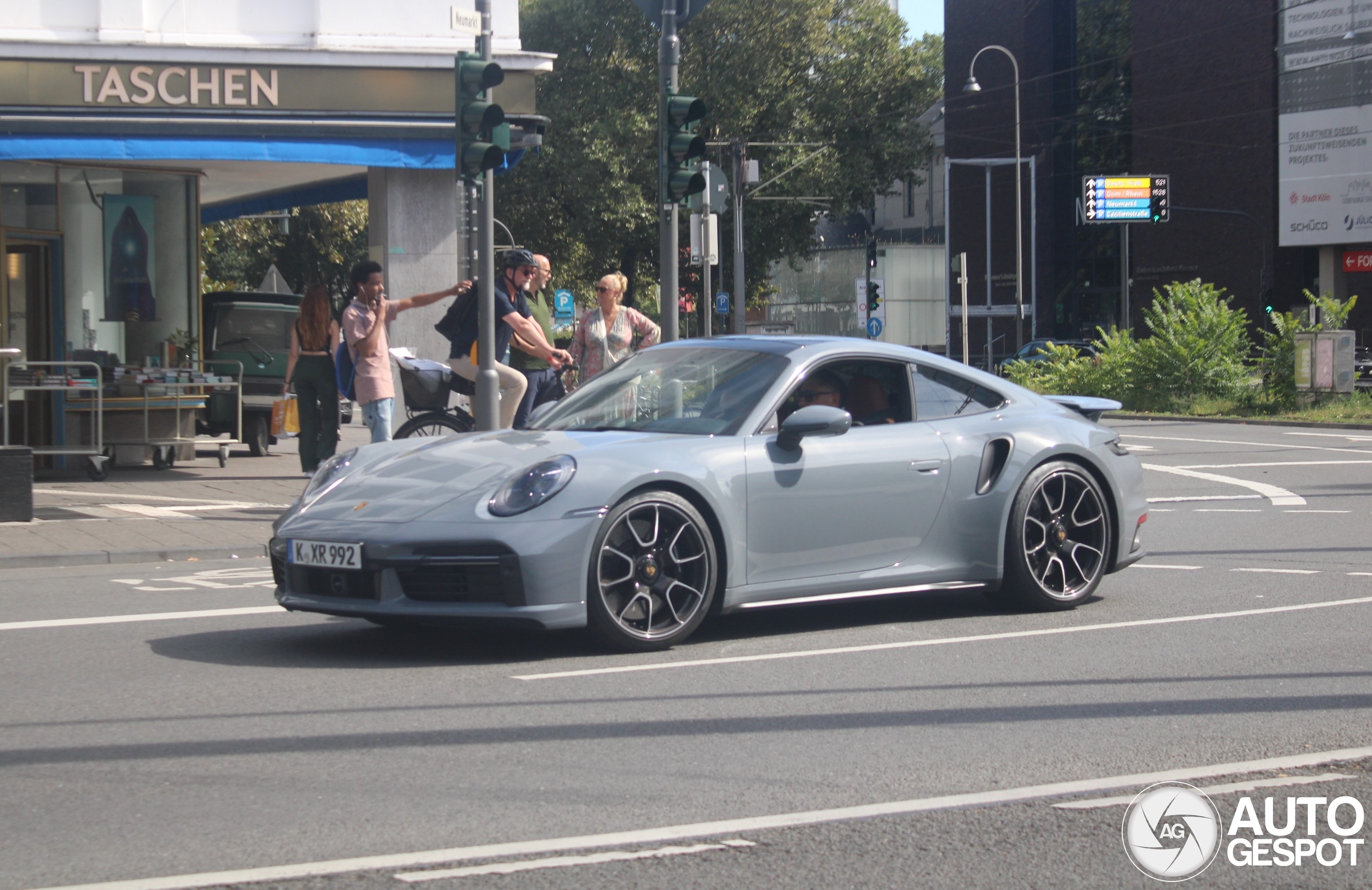 Porsche 992 Turbo