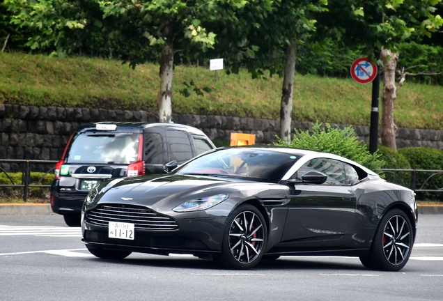 Aston Martin DB11 V8