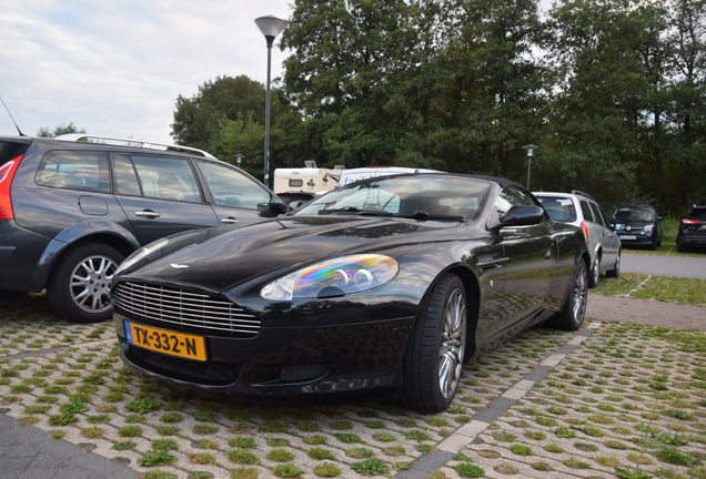 Aston Martin DB9 Volante