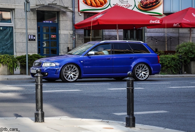 Audi RS4 Avant B5