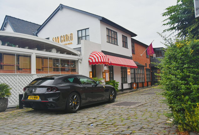 Ferrari GTC4Lusso T