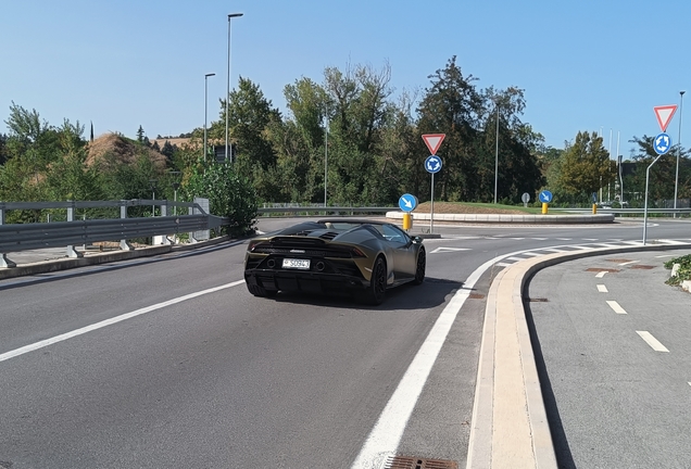 Lamborghini Huracán LP640-4 EVO Spyder