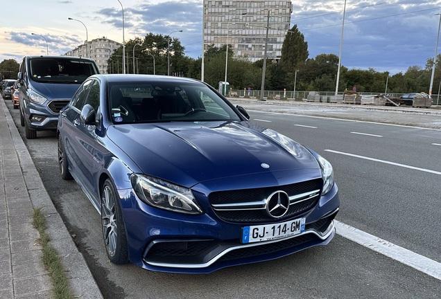 Mercedes-AMG C 63 S W205