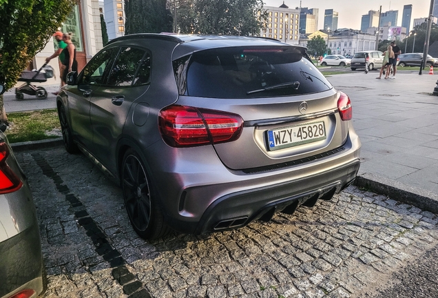 Mercedes-AMG GLA 45 X156 2017