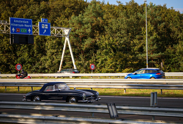 Mercedes-Benz 300SL Roadster