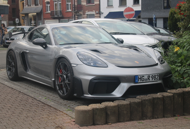 Porsche 718 Cayman GT4 RS