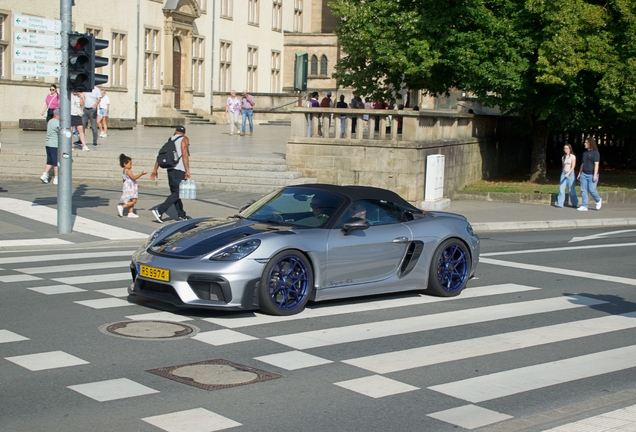 Porsche 718 Spyder RS Weissach Package